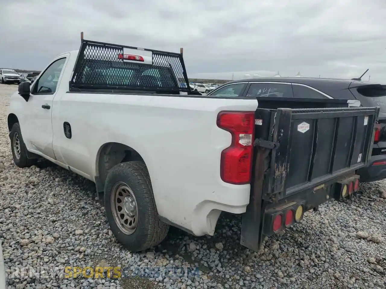 2 Photograph of a damaged car 3GCNWAEH7KG178673 CHEVROLET ALL Models 2019