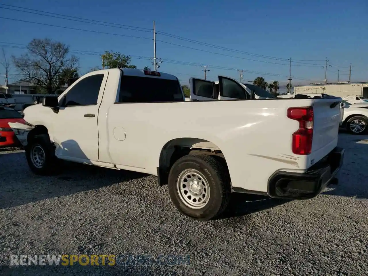 2 Photograph of a damaged car 3GCNWAEH8KG224608 CHEVROLET ALL Models 2019