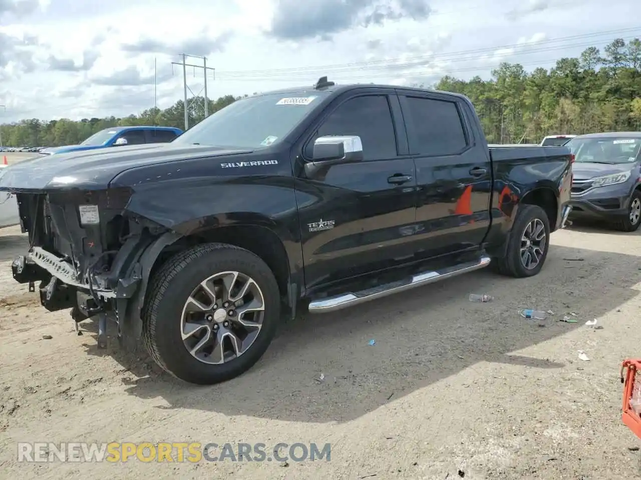 1 Photograph of a damaged car 3GCPWCED3KG160866 CHEVROLET ALL Models 2019