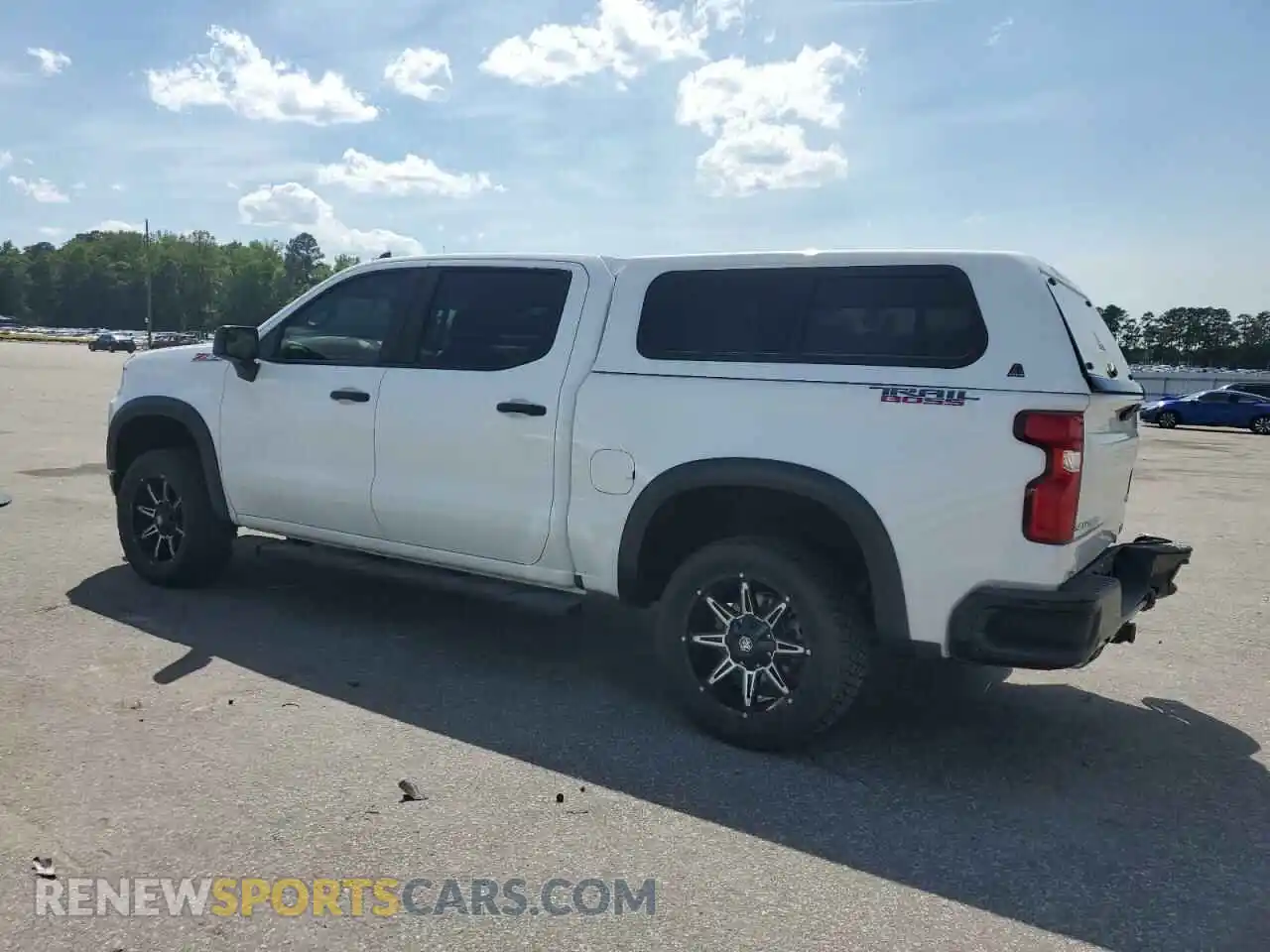 2 Photograph of a damaged car 3GCPYCEF1KG145309 CHEVROLET ALL Models 2019