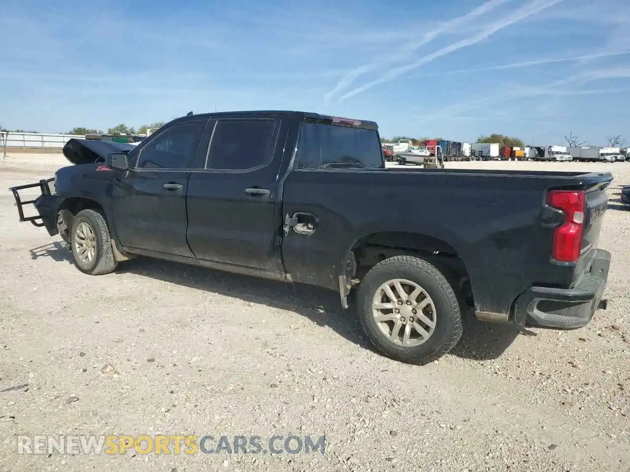 2 Photograph of a damaged car 3GCUYAEF5KG159804 CHEVROLET ALL Models 2019