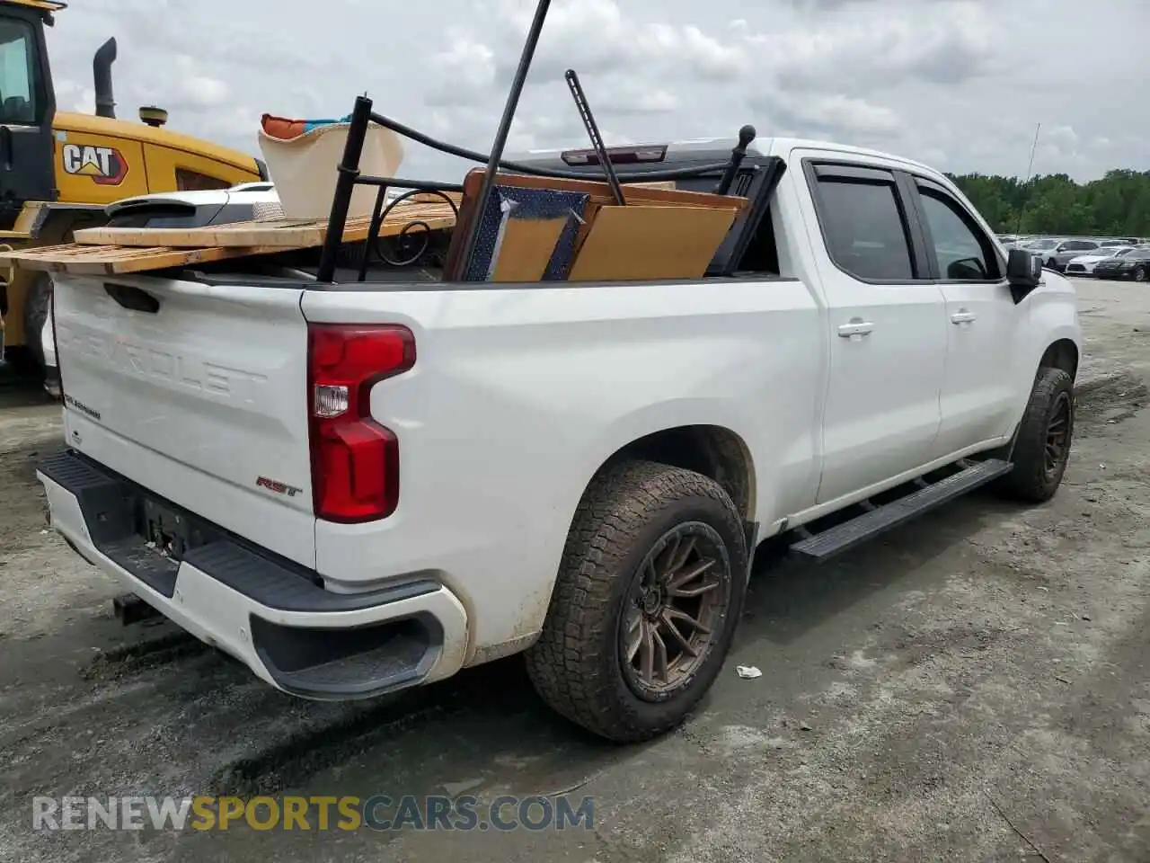 3 Photograph of a damaged car 3GCUYEEDXKG223633 CHEVROLET ALL Models 2019