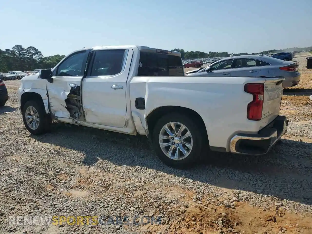 2 Photograph of a damaged car 3GCUYGED5KG125542 CHEVROLET ALL Models 2019