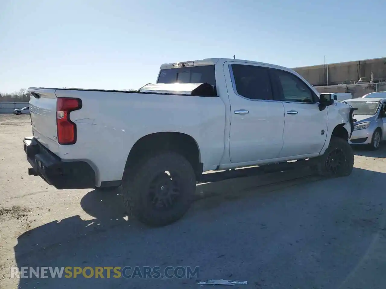 3 fotografías del automóvil dañado 3GCUYGEL5KG262794 CHEVROLET ALL Models 2019