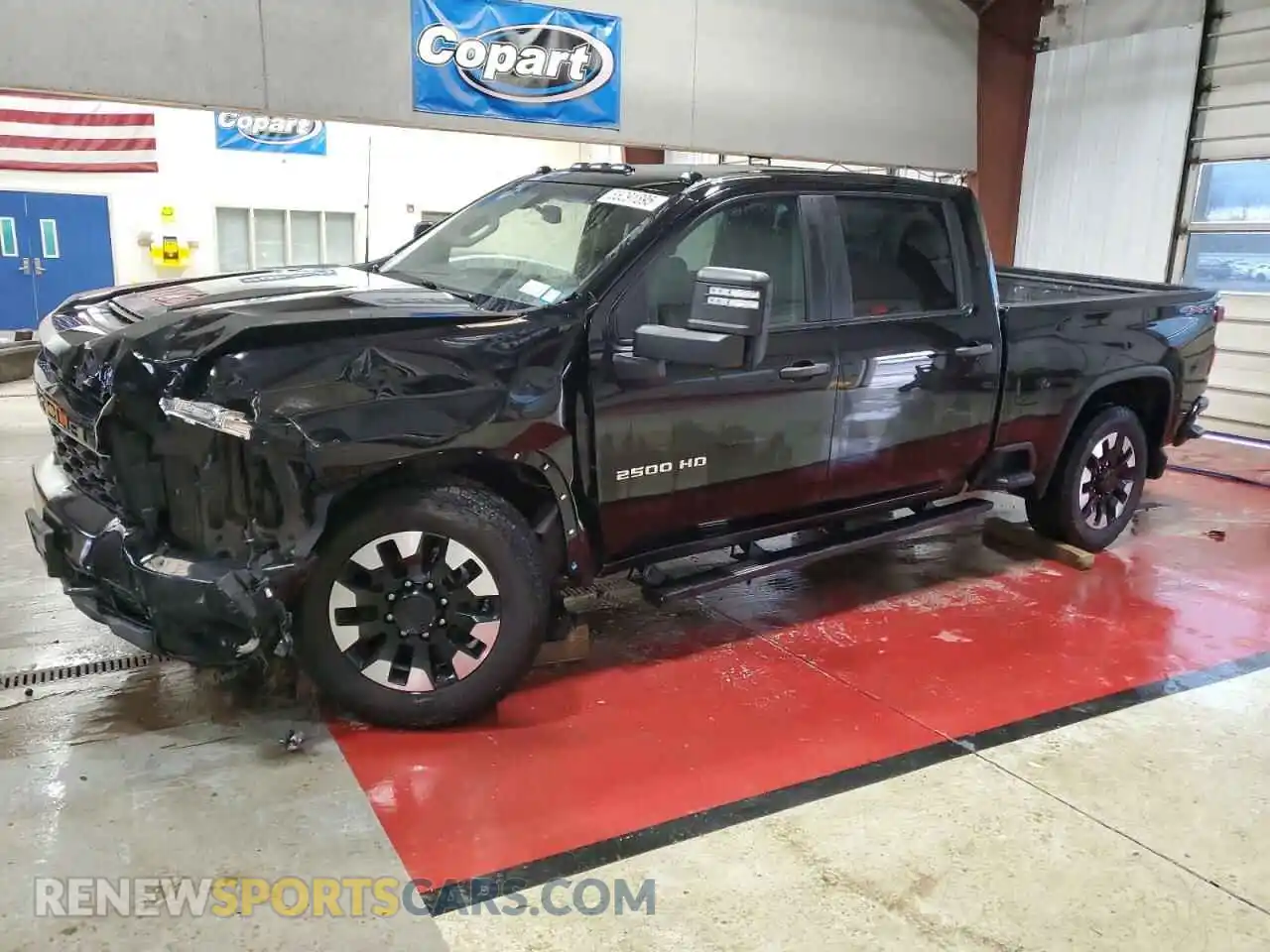1 Photograph of a damaged car 1GC1YME70LF246817 CHEVROLET ALL Models 2020