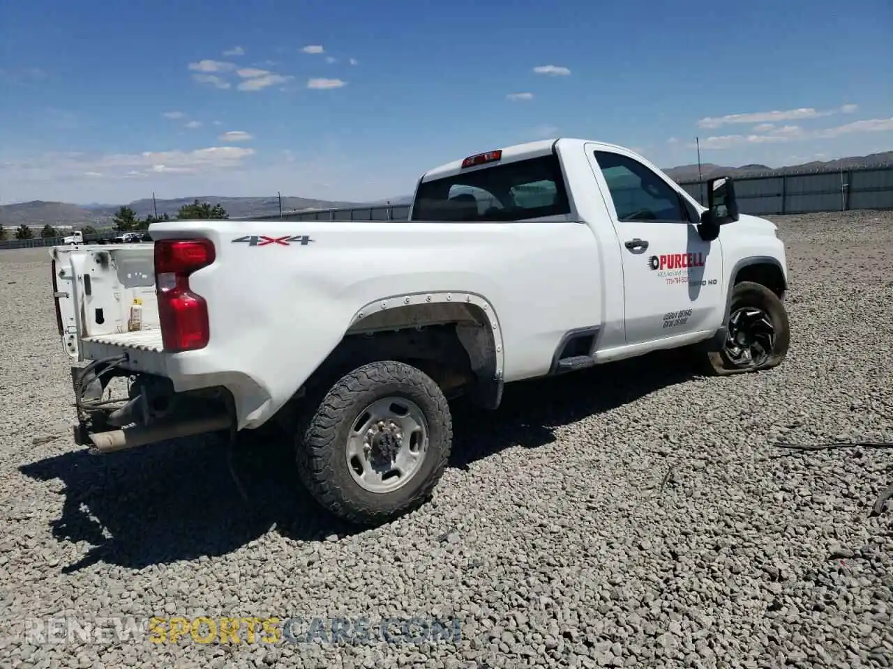 3 Фотография поврежденного автомобиля 1GC3YLE75LF185371 CHEVROLET ALL Models 2020