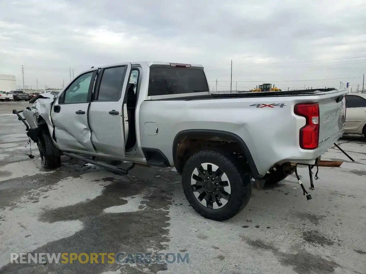 2 Photograph of a damaged car 1GC4YME73LF147485 CHEVROLET ALL Models 2020