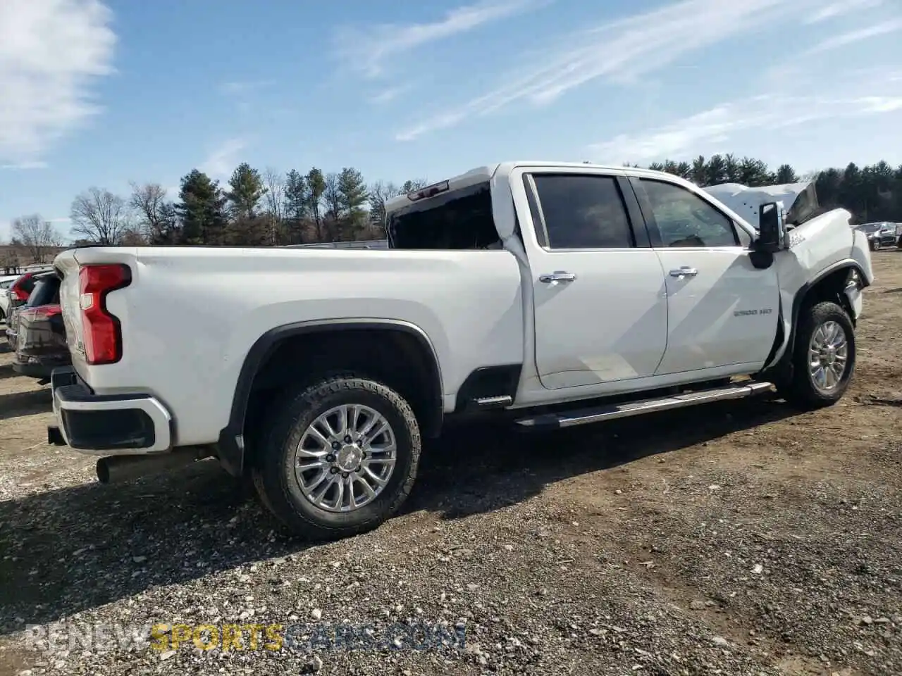 3 Photograph of a damaged car 1GC4YREY6LF120979 CHEVROLET ALL Models 2020
