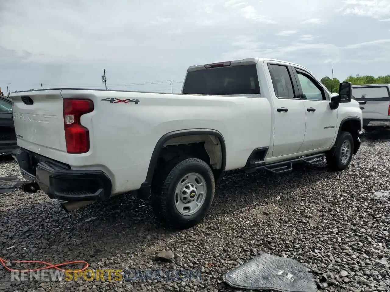 3 Photograph of a damaged car 1GC5YLE73LF296980 CHEVROLET ALL Models 2020