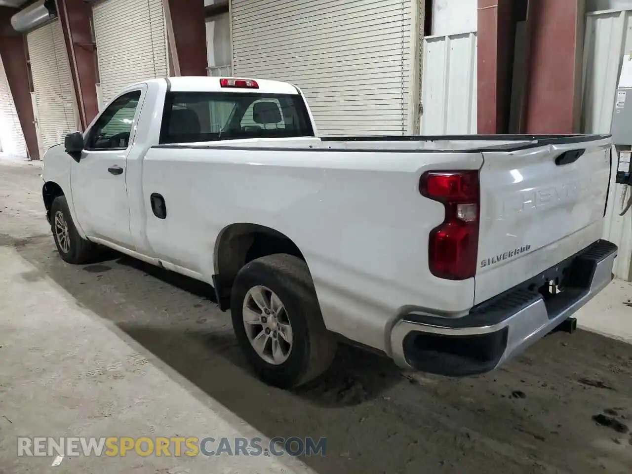 2 Photograph of a damaged car 3GCNWAEF1LG331483 CHEVROLET ALL Models 2020