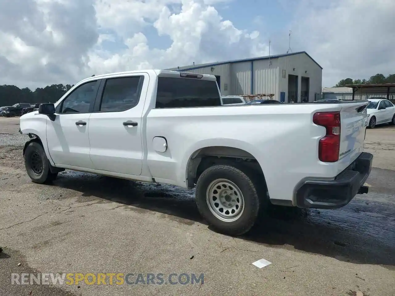 2 Photograph of a damaged car 3GCPWAEF4LG137894 CHEVROLET ALL Models 2020