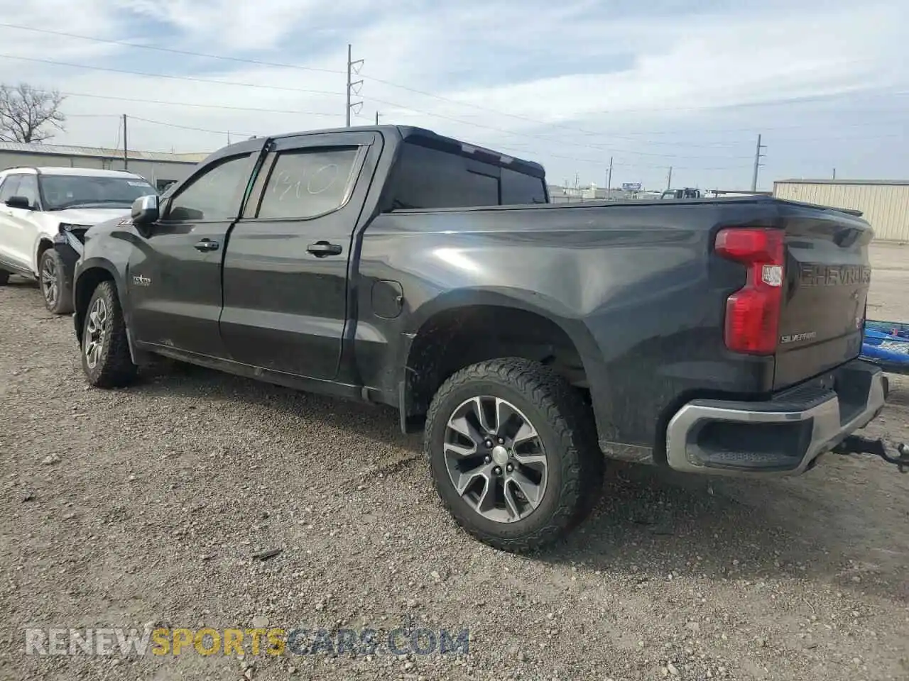 2 Photograph of a damaged car 3GCUYDED5LG137531 CHEVROLET ALL Models 2020