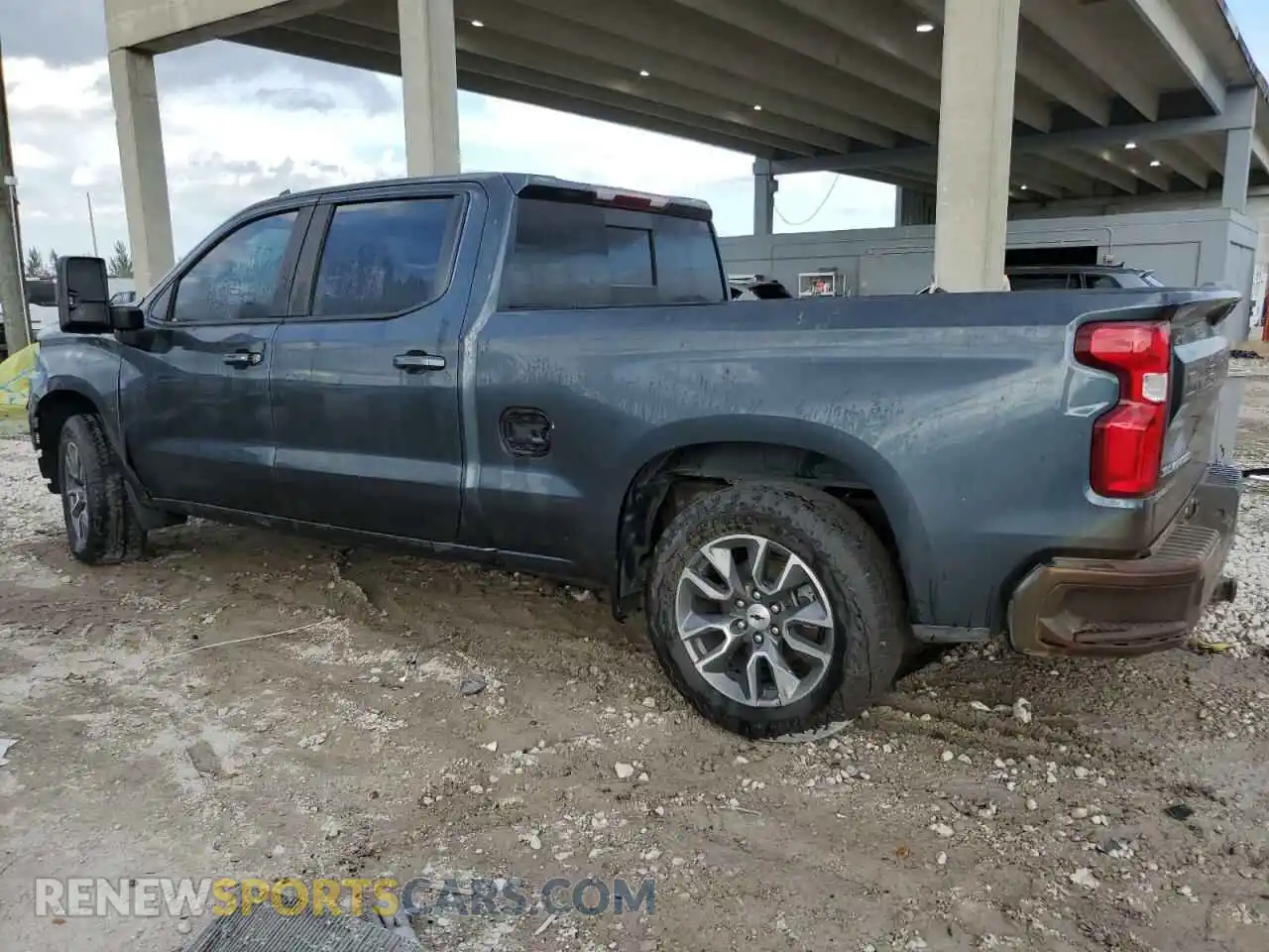 2 Photograph of a damaged car 3GCUYEED1LG134065 CHEVROLET ALL Models 2020