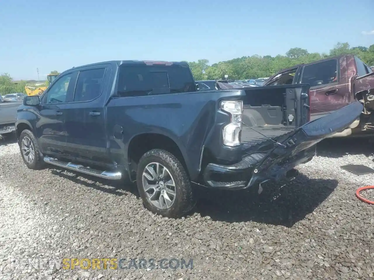 2 Photograph of a damaged car 3GCUYEED2LG306975 CHEVROLET ALL Models 2020