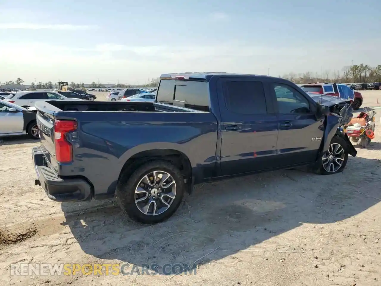 3 Фотография поврежденного автомобиля 3GCUYEEDXLG163791 CHEVROLET ALL Models 2020