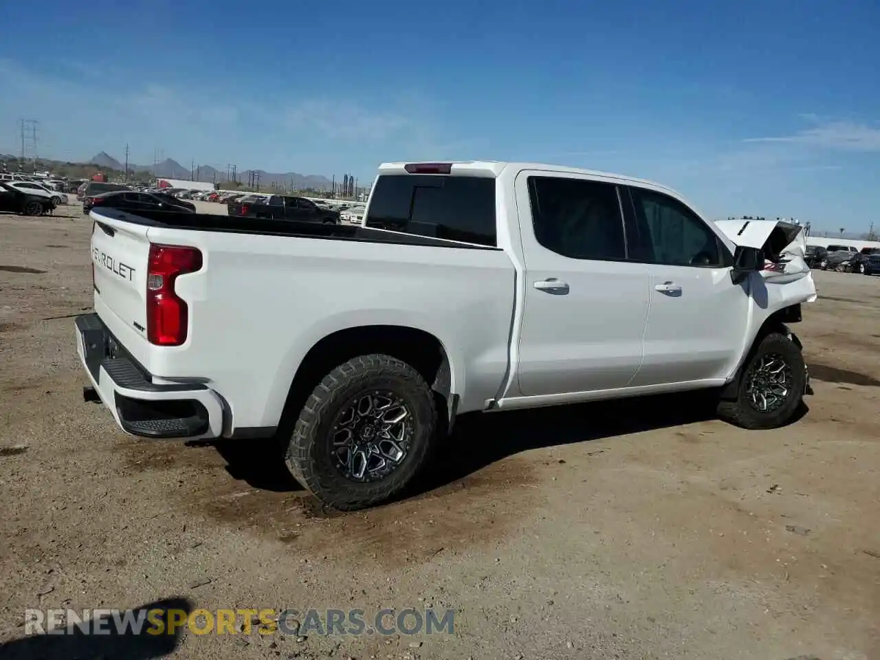 3 Фотография поврежденного автомобиля 3GCUYEET2LG452736 CHEVROLET ALL Models 2020