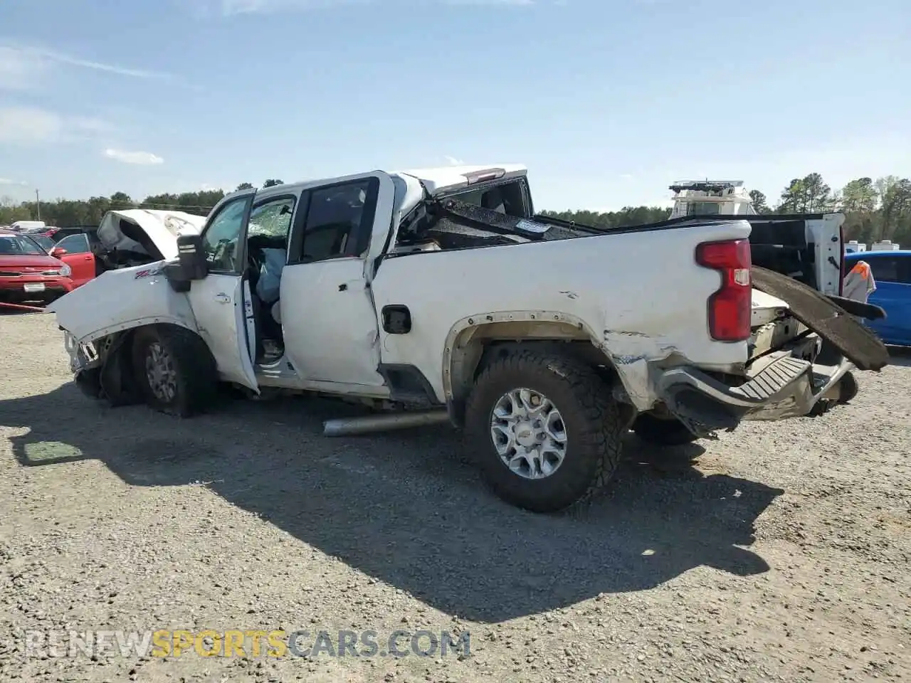2 Фотография поврежденного автомобиля 1GC1YNEY3MF224682 CHEVROLET ALL Models 2021