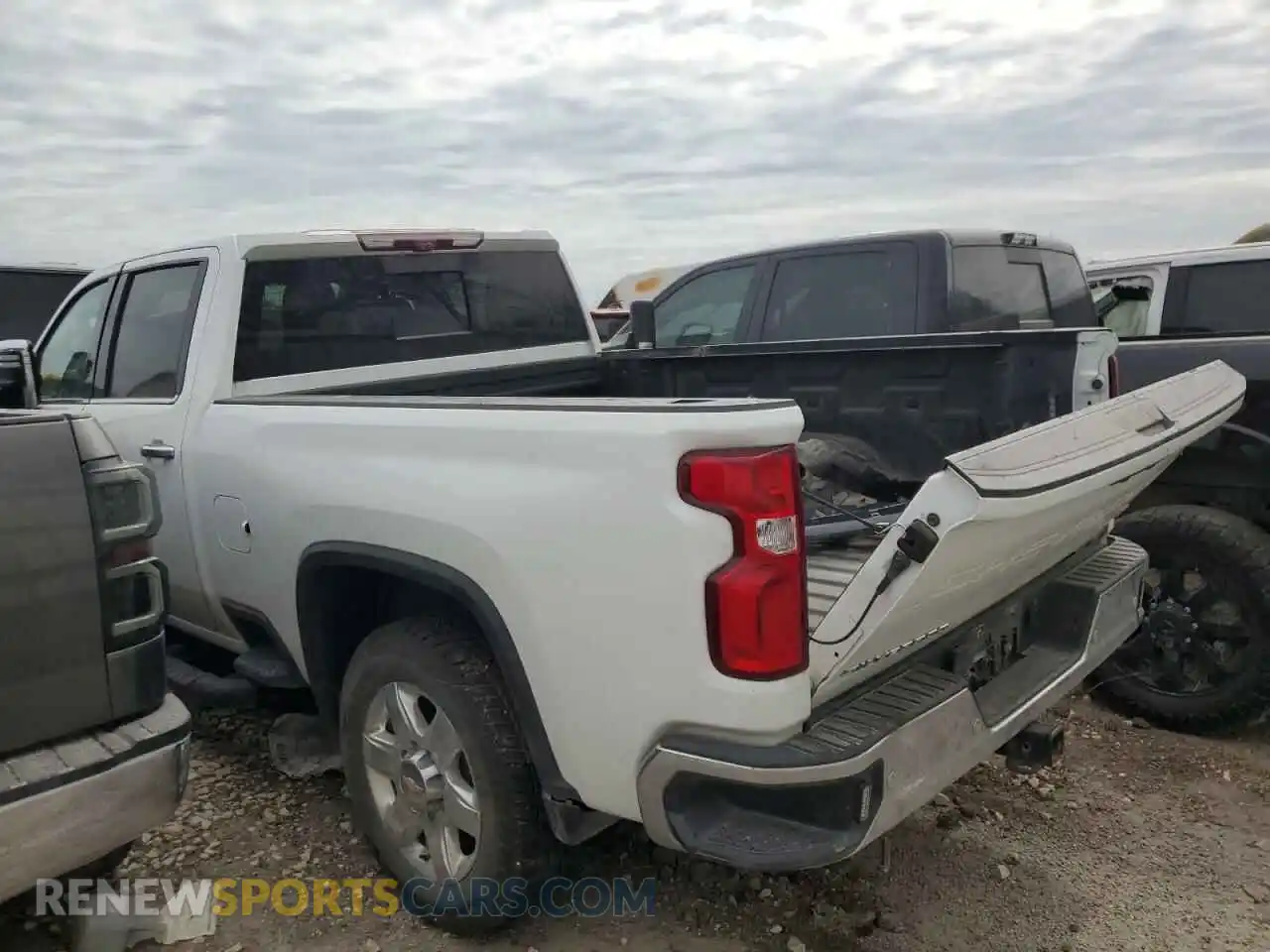 2 Photograph of a damaged car 1GC1YPEY0MF161018 CHEVROLET ALL Models 2021