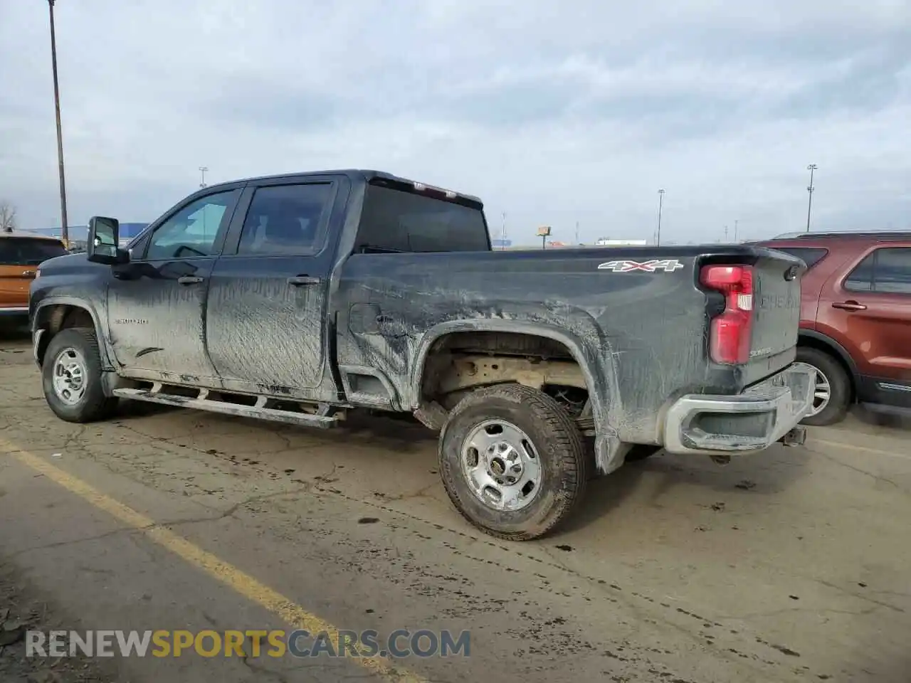 2 Photograph of a damaged car 1GC4YLEY7MF153505 CHEVROLET All Models 2021