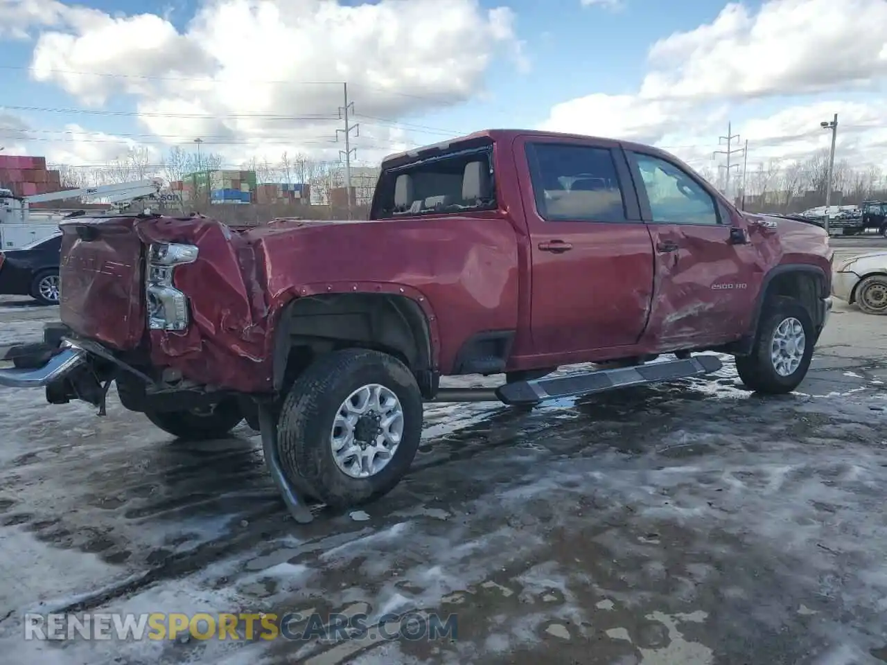 3 Photograph of a damaged car 1GC4YNE75MF262743 CHEVROLET ALL Models 2021
