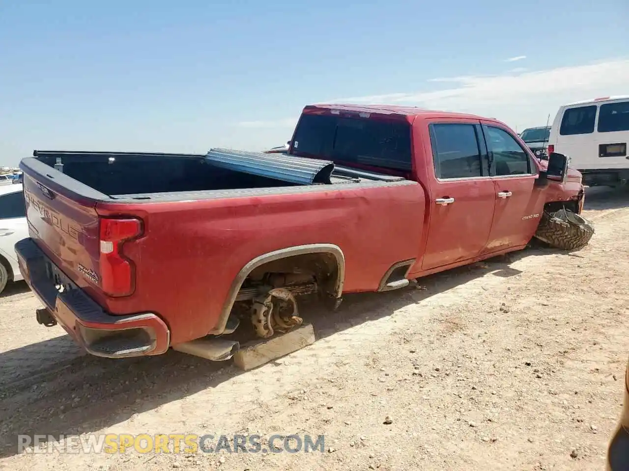 3 Photograph of a damaged car 1GC4YREY6MF233171 CHEVROLET ALL Models 2021