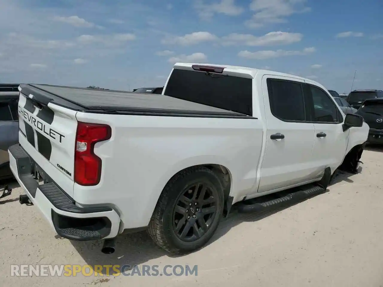 3 fotografías del automóvil dañado 1GCPWBEK6MZ151283 CHEVROLET ALL Models 2021
