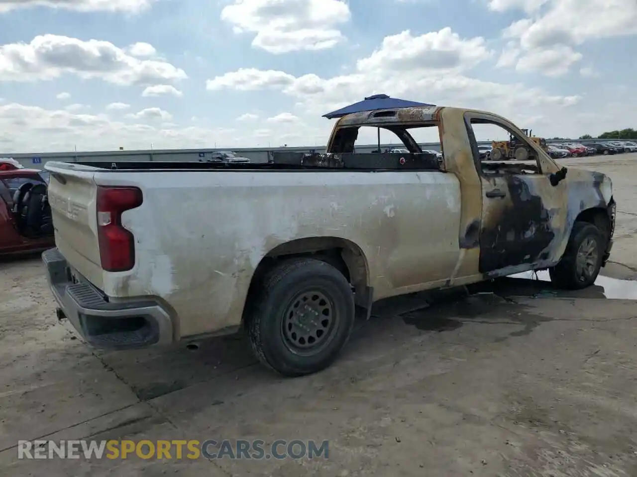 3 Фотография поврежденного автомобиля 3GCNWAEF8MG302063 CHEVROLET ALL Models 2021