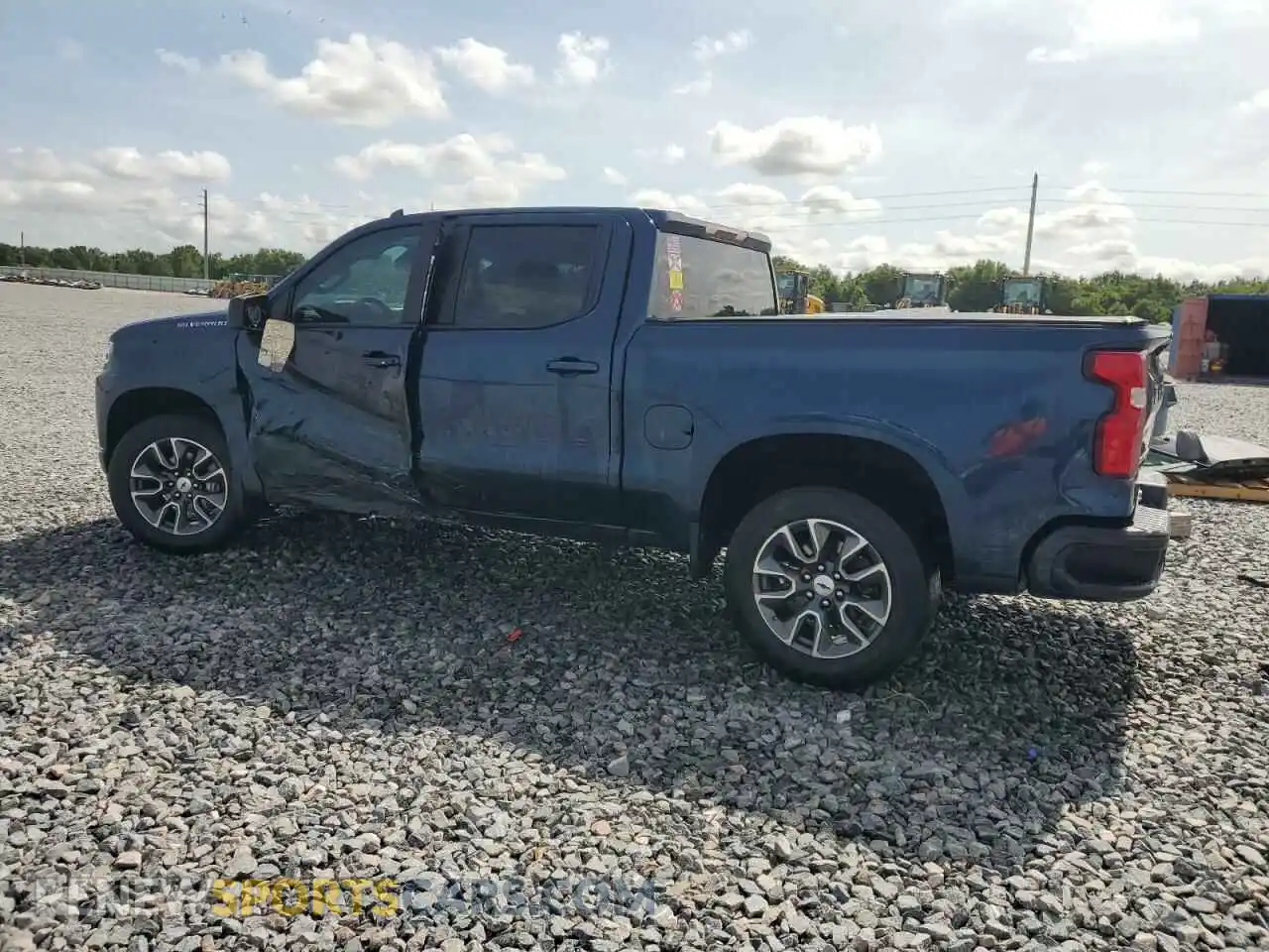 2 Photograph of a damaged car 3GCPWDED1MG400389 CHEVROLET ALL Models 2021