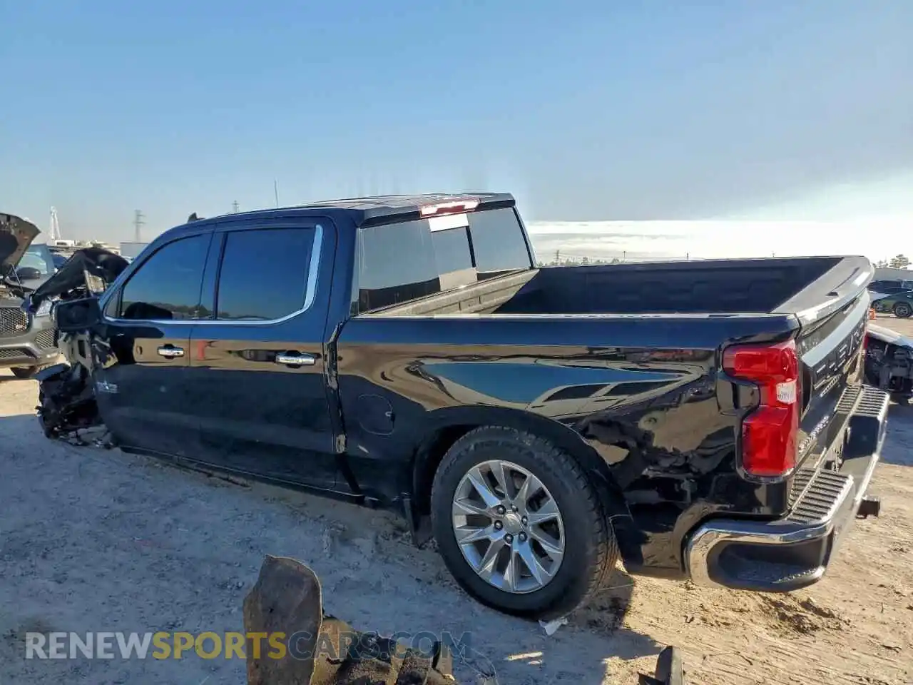 2 Photograph of a damaged car 3GCPWEED1MG305918 CHEVROLET ALL Models 2021
