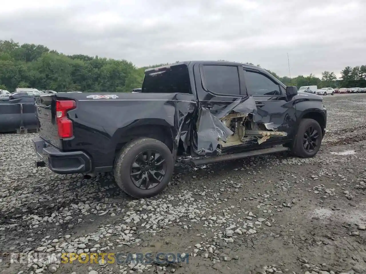 3 Photograph of a damaged car 3GCPYBEK1MG473310 CHEVROLET ALL Models 2021