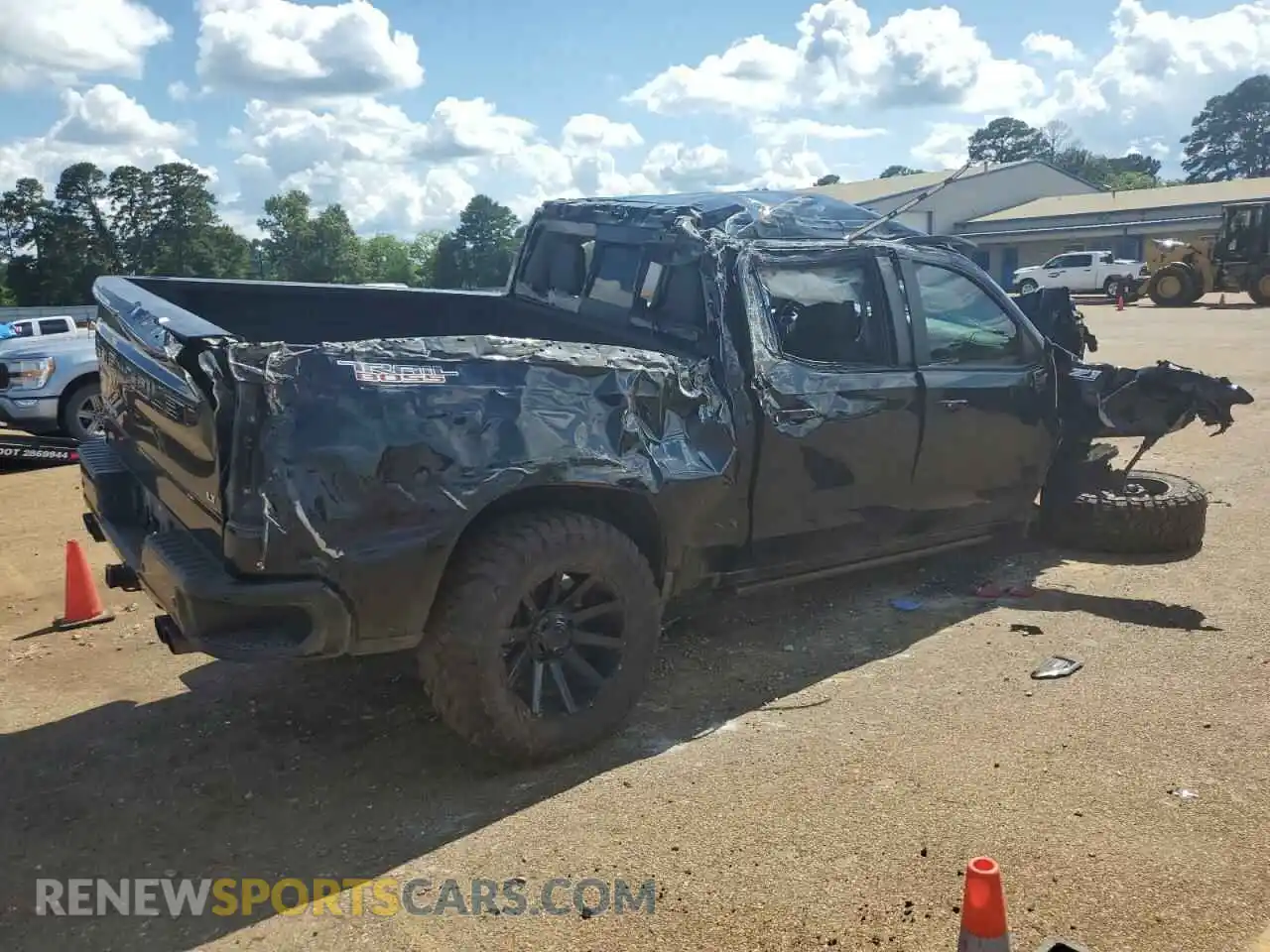 3 Photograph of a damaged car 3GCPYFELXMG149241 CHEVROLET ALL Models 2021