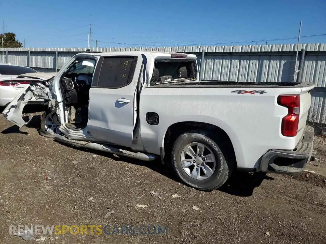 2 Photograph of a damaged car 3GCUYDED8MG168550 CHEVROLET ALL Models 2021