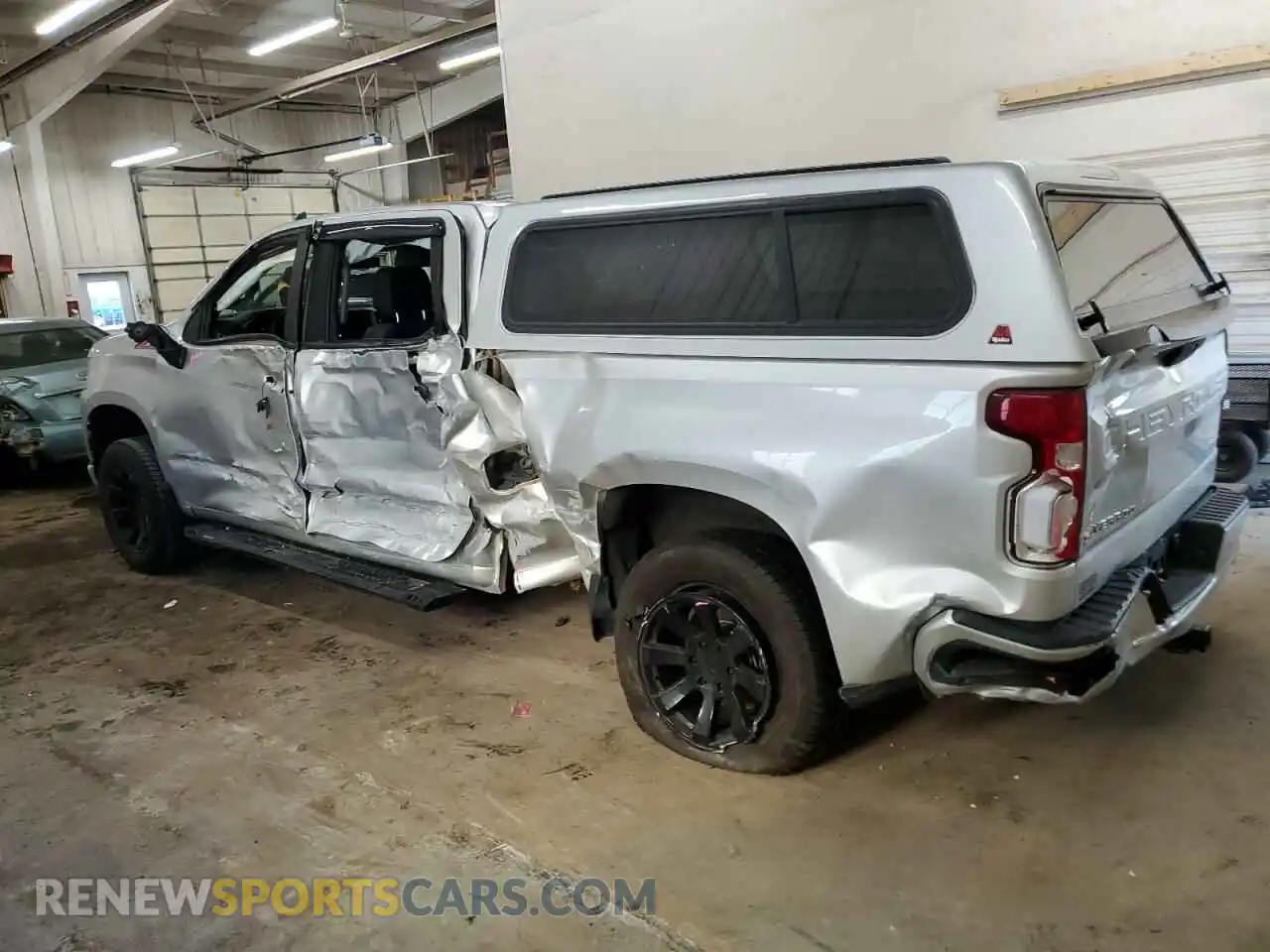 2 Photograph of a damaged car 3GCUYEED4MG241497 CHEVROLET ALL Models 2021
