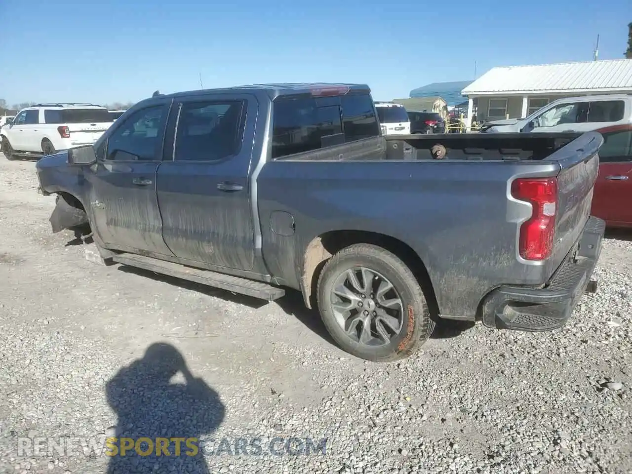 2 Photograph of a damaged car 3GCUYEET5MG157891 CHEVROLET ALL Models 2021