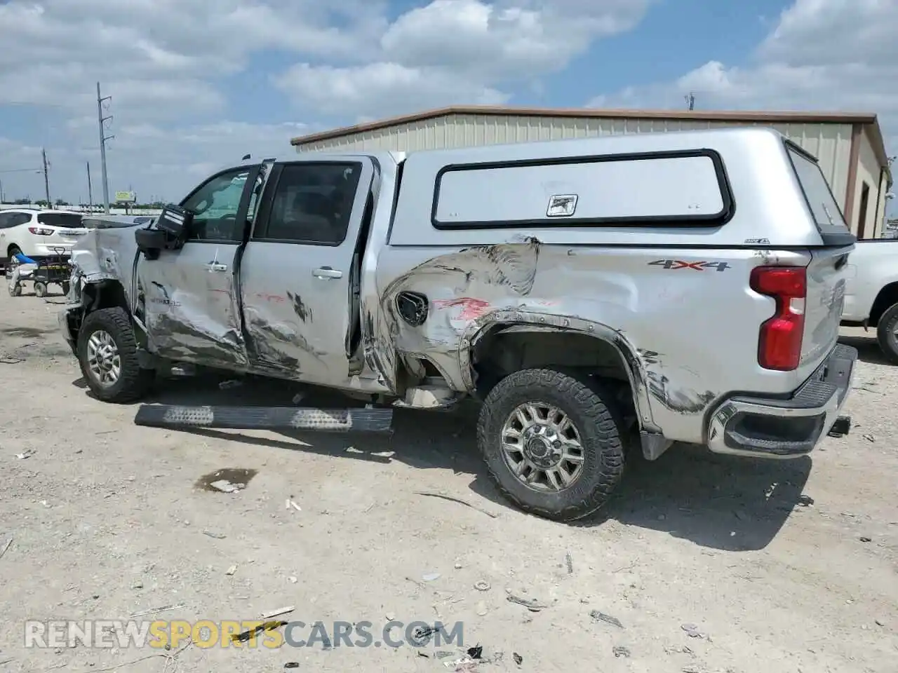 2 Photograph of a damaged car 1GC1YNE72NF223273 CHEVROLET ALL Models 2022