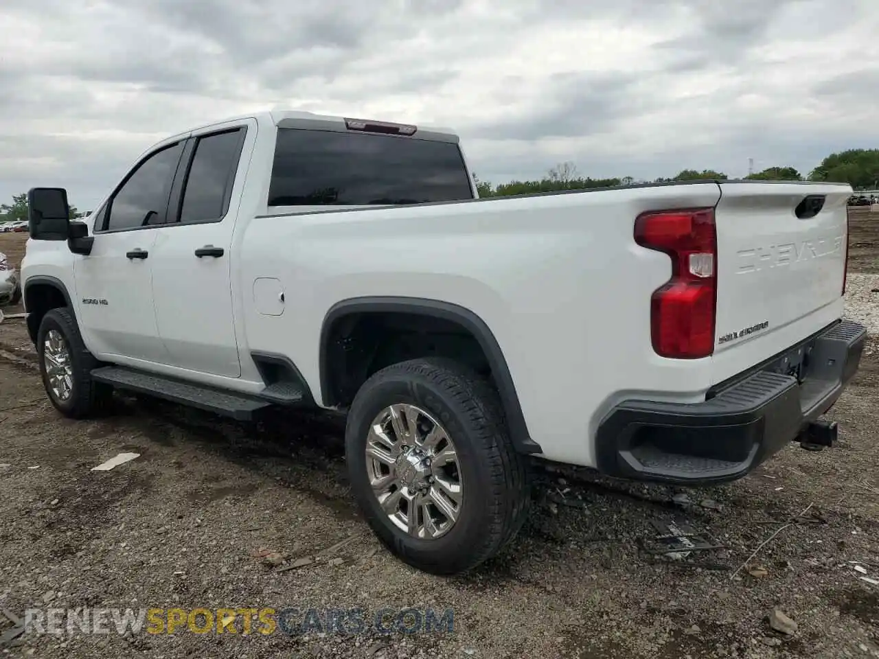 2 Photograph of a damaged car 1GC2WLE76NF159589 CHEVROLET ALL Models 2022