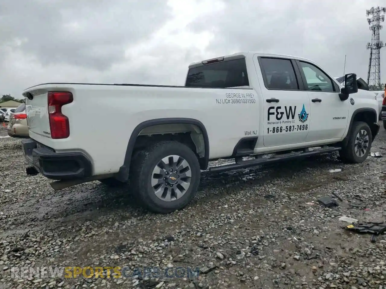3 Photograph of a damaged car 1GC4WME75NF220588 CHEVROLET ALL Models 2022