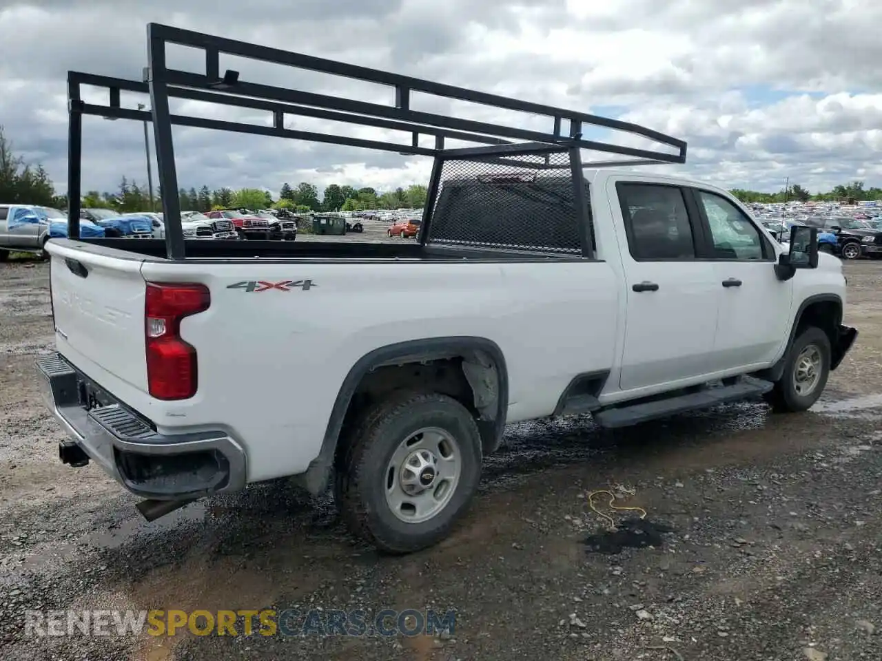 3 Photograph of a damaged car 1GC4YLE70NF234290 CHEVROLET ALL Models 2022