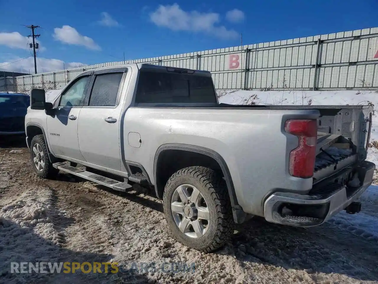 2 Фотография поврежденного автомобиля 1GC4YUEY5NF116136 CHEVROLET ALL Models 2022