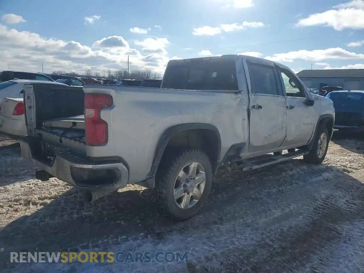 3 Фотография поврежденного автомобиля 1GC4YUEY5NF116136 CHEVROLET ALL Models 2022