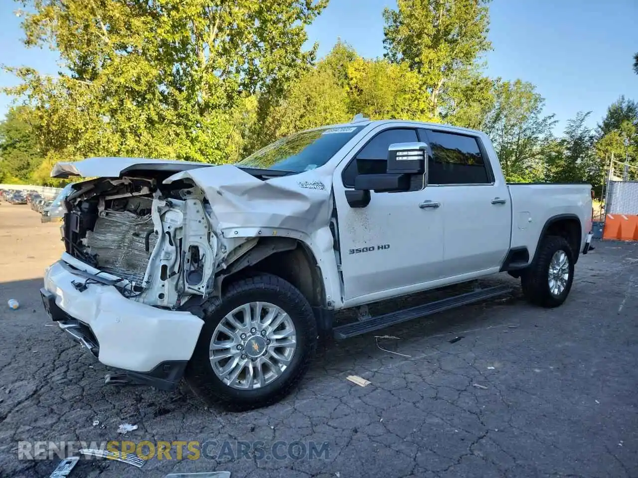 1 Photograph of a damaged car 1GC4YVEY1NF124059 CHEVROLET ALL Models 2022