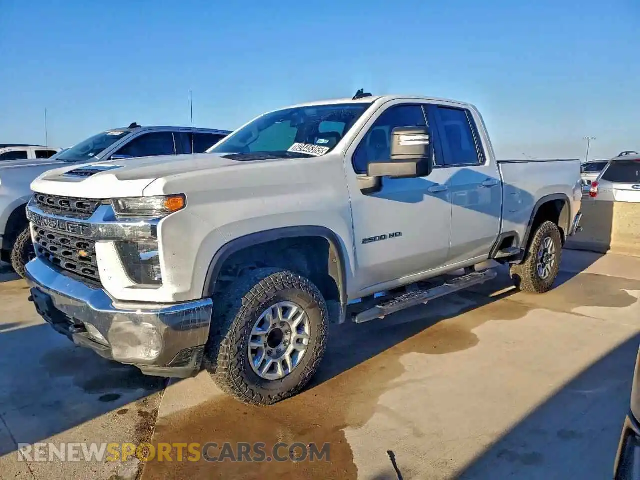 1 Photograph of a damaged car 1GC5WNE76NF264027 CHEVROLET ALL Models 2022