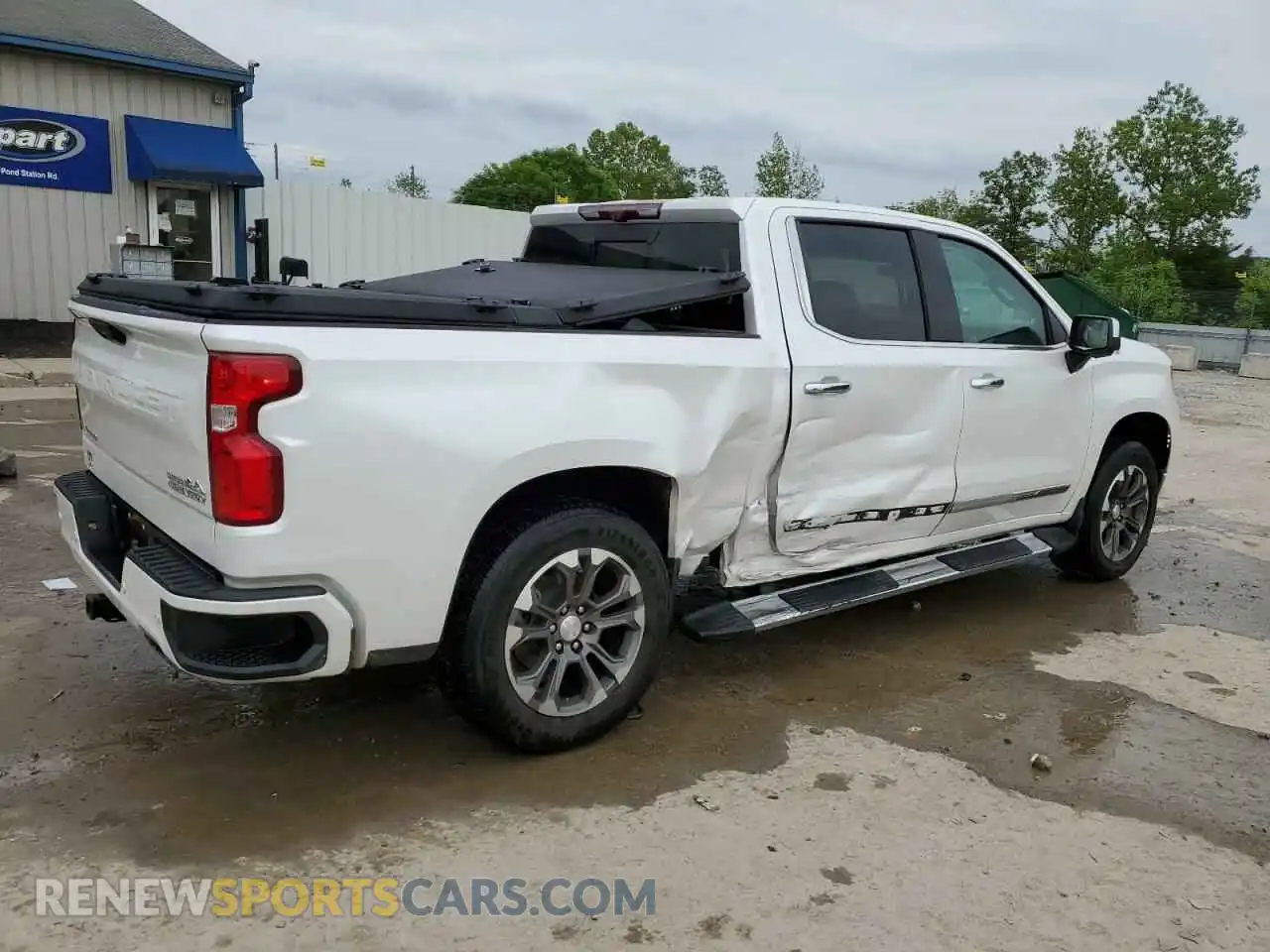 3 Photograph of a damaged car 1GCUDJED9NZ607153 CHEVROLET ALL Models 2022