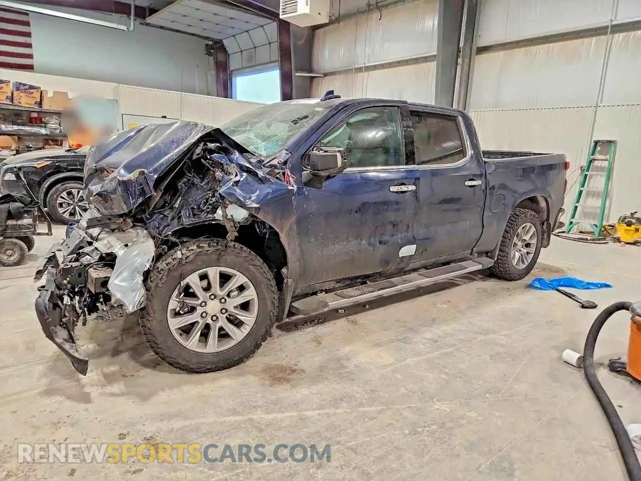 1 Photograph of a damaged car 1GCUYGET3NZ235212 CHEVROLET ALL Models 2022