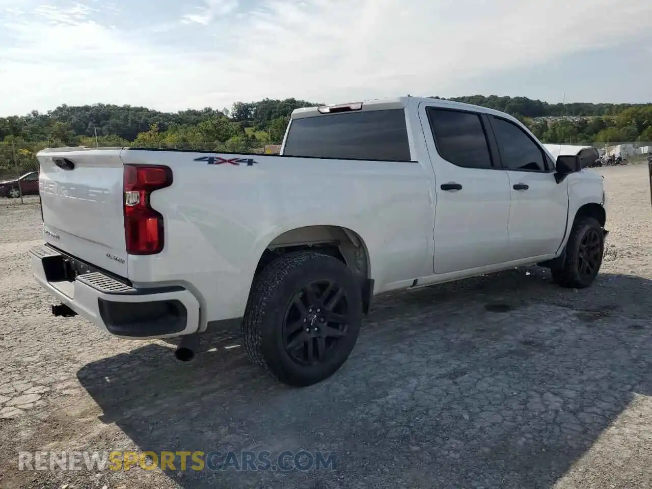 3 Фотография поврежденного автомобиля 3GCPDBEK0NG661734 CHEVROLET ALL Models 2022