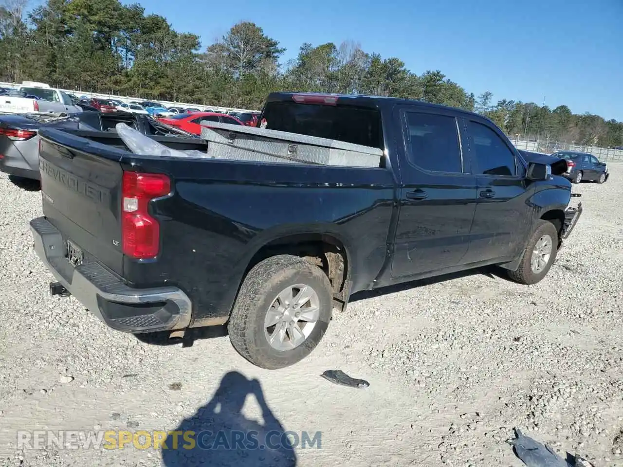 3 Photograph of a damaged car 3GCPWCED4NG121580 CHEVROLET ALL Models 2022