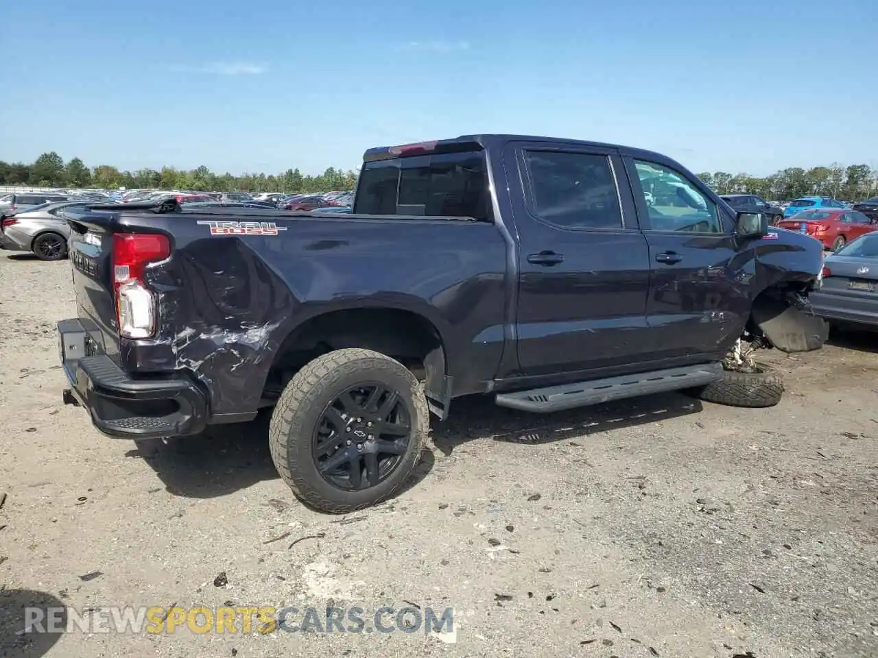 3 Photograph of a damaged car 3GCUDFEDXNG567226 CHEVROLET ALL Models 2022