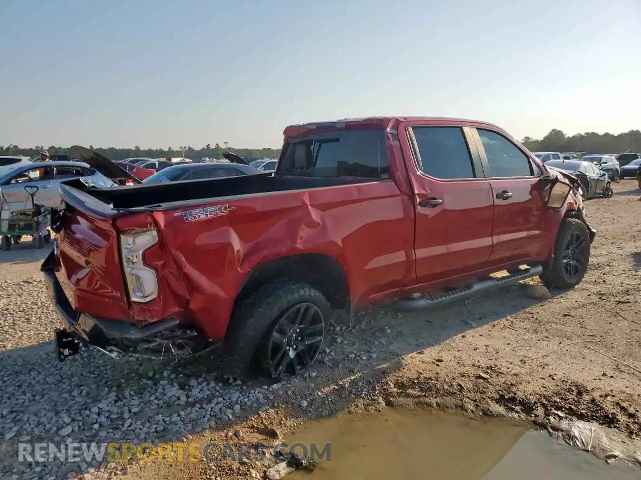 3 Photograph of a damaged car 3GCUDFET5NG553063 CHEVROLET ALL Models 2022