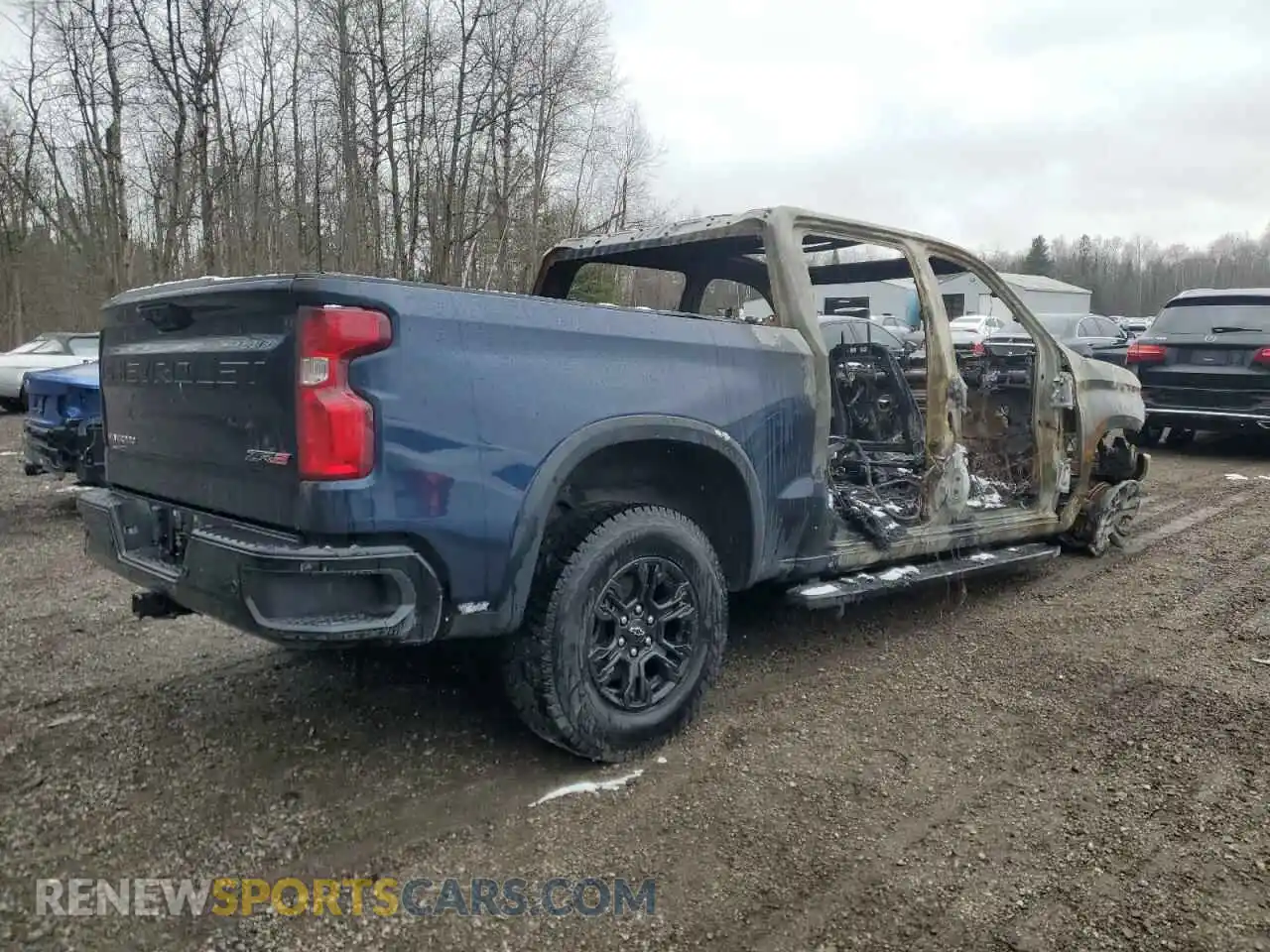 3 Photograph of a damaged car 3GCUDHELXNG586667 CHEVROLET ALL Models 2022