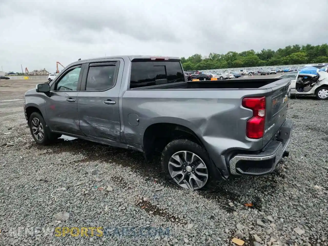 2 Photograph of a damaged car 3GCUYDED6NG149416 CHEVROLET ALL Models 2022